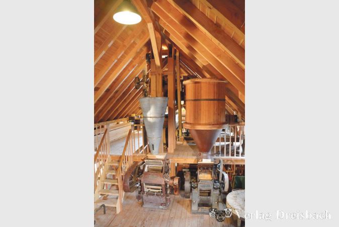 Alte Technik, die seinerzeit aber großen Fortschritt bedeutete, war in den Schiffsmühlen eingebaut und ist am Ginsheimer Altrheinufer wiederauferstanden.?(Foto: privat)

