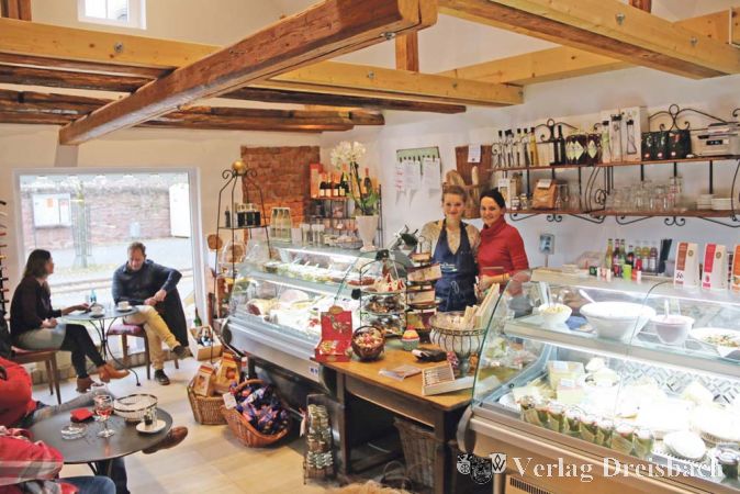 &bdquo;Unser Haus hat eine Seele&ldquo;, ist sich Christine Leithner (rechts) vom &bdquo;Chez Christine&ldquo; sicher.
&nbsp;&nbsp; &nbsp;?(Foto: A. Kreusch)

&nbsp;