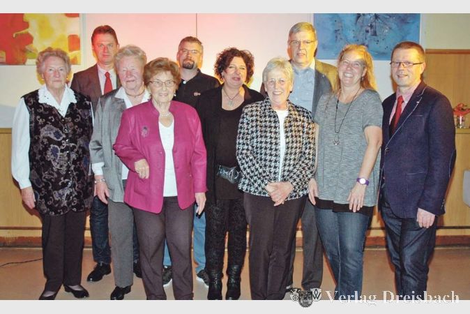 Bei 25 Jahren Treue fing es an, aber bis zu 85 Jahre Mitgliedschaft galt es bei der Jubilarenehrung des TV 1883 in der Turnhalle auszuzeichnen.?(Foto: Engert)

&nbsp;