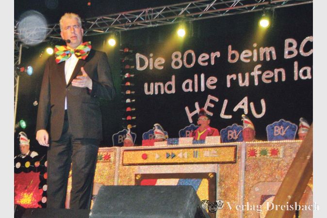 Prominenter Gast auf der BCV-B&uuml;hne: Ramon Chormann war vor allem gekommen, um sich vom Publikum bedauern zu lassen, weil es ihm gar nicht gut ging?(Fotos: Engert)

&nbsp;