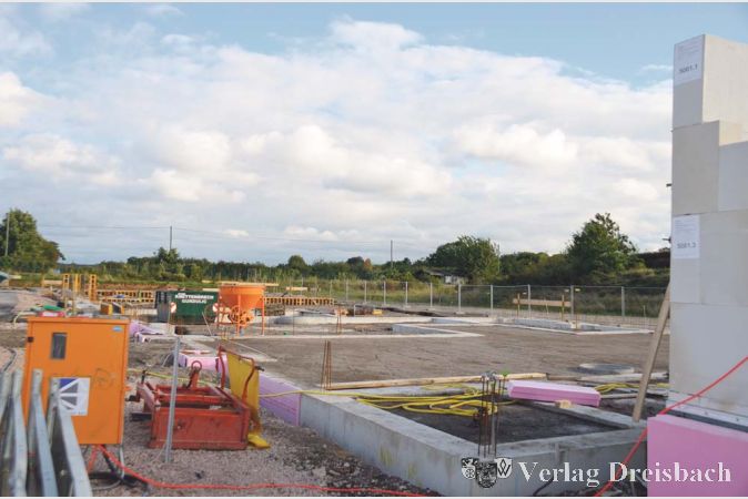 Es gibt noch viel zu tun: Zum Winter 2016/2017 soll der neue Betriebshof seinen Dienst an der Mariechen-Graulich-Stra&szlig;e aufnehmen.
(Fotos: R. D&ouml;rh&ouml;fer)