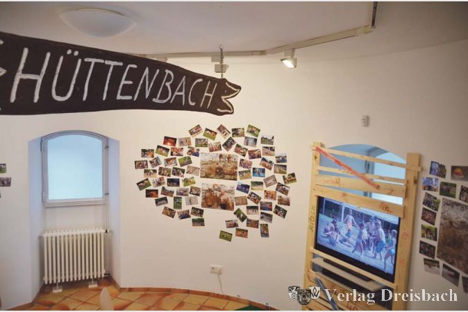 Der Dokumentation der Fl&ouml;rsheimer Ferienspiele ist besondere Aufmerksamkeit in der Fotoclub-Ausstellung im Kunstforum gewidmet.
(Fotos: R. D&ouml;rh&ouml;fer)