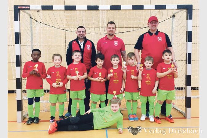Die G1-Junioren der SV 07 Bischofsheim konnten das Hallenturnier in B&uuml;ttelborn f&uuml;r sich entscheiden.
(Foto: privat)