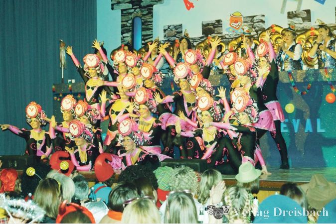 Welche Uhrzeit es geschlagen hat, zeigte die Showtanzformation Atlantis des TJV Biebelnheim den G&auml;sten der Damensitzung des GCC.
(Fotos: G&ouml;ssl)