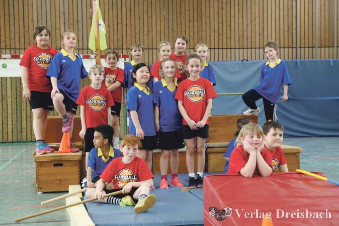 Am Wochenende vor Ostern fanden f&uuml;r die abgelaufene Saison die letzten Spielfeste der TSG Eddersheim f&uuml;r ihre j&uuml;ngsten Handballerinnen und Handballer statt.
(Foto: privat)