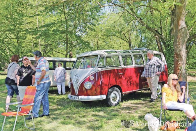 Mit den vielen Besuchern kam man schnell ins Gespr&auml;ch, gerne wurde gefachsimpelt oder es wurden auch einfach nur Erinnerungen ausgetauscht.