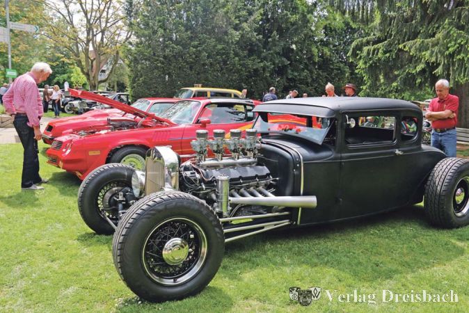 Auch in diesem Jahr konnten mitten in Hattersheim klassische sowie eher unkonventionell restaurierte Oldtimer nahezu jeden Alters bewundert werden.
(Fotos: A. Kreusch)