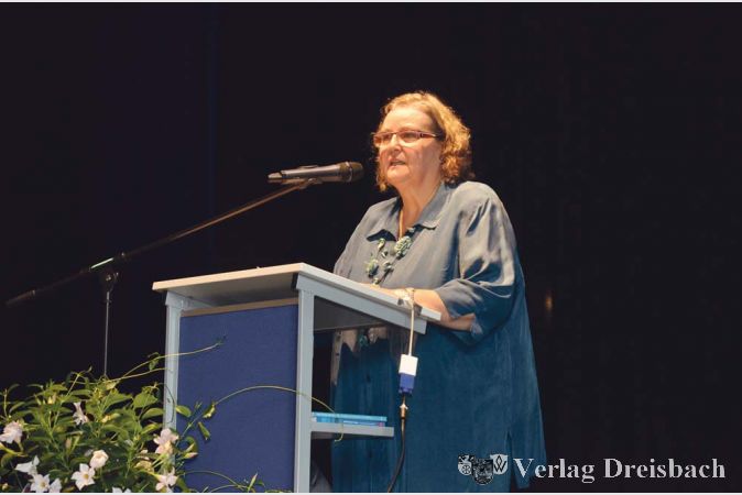 Die Vorsitzende des Hospizvereins Christa Hofmann dankte den Mitarbeitern des Hospizes, den vielen ehrenamtlichen Helfern und ihrem Vorstandsteam.
