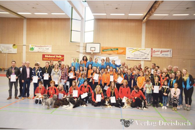 Die Stadt Fl&ouml;rsheim am Main ehrte am Freitagabend, 5. Mai, in der Wickerer Goldbornhalle ihre erfolgreichen Sportler mit Bronze (Kreis- und Gaumeister), Silber (Bezirksmeister) und Gold (Hessenmeister, Deutsche Meister oder Europameister).
(Foto: R. D&ouml;rh&ouml;fer)