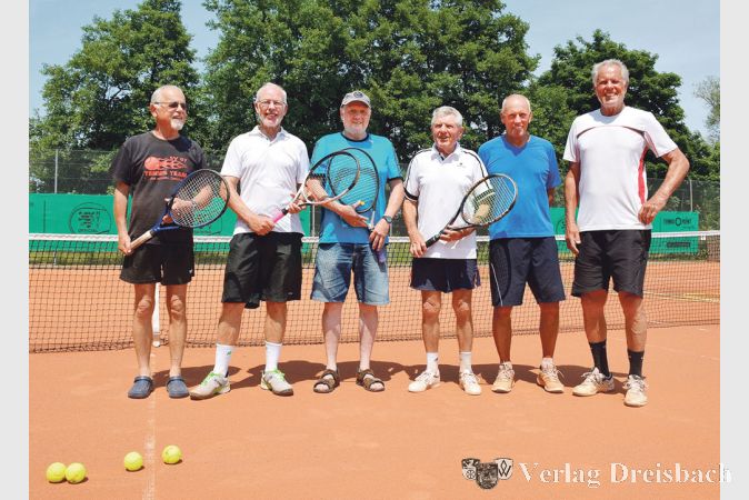 Das erfolgreiche Herren 65-Team der 07er (v.l.): Rolf Th&ouml;ne, Eric Eichberger, Karl-Heinz Emig, Rudi Isbrecht, Udo Reinheimer und Sigi Nagl.
(Foto: privat)