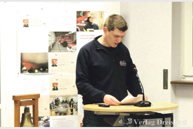 Wehrf&uuml;hrer Florian Kunzmann gab einen &Uuml;berblick &uuml;ber die Aktivit&auml;ten des vergangenen Jahres.
(Fotos: Feuerwehr Hochheim)