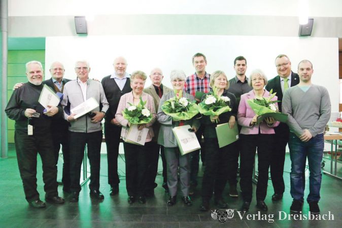 Viele der Jubilare hatten in diesem Jahr den Weg zu ihrer Ehrung w&auml;hrend des Dankesch&ouml;n-Abends des TVH gefunden.
(Fotos: A. Kreusch)

&nbsp;
