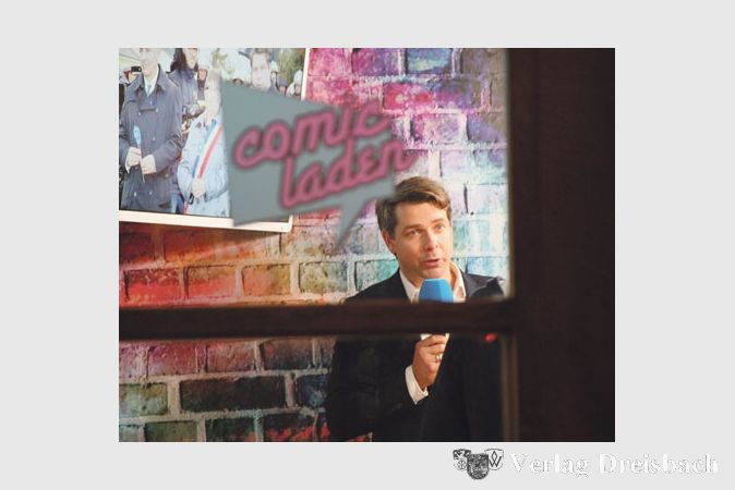 Der B&uuml;rgermeister in seinem Element: Thies Puttnins-von Trotha beim Neujahrsempfang, den die Internetplattform &bdquo;Gigu to go&ldquo; f&uuml;r die Stadt ausrichtete. Er will alle herk&ouml;mmlichen und neuen Kan&auml;le best&auml;ndig nutzen, um den B&uuml;rgern die Stadtpolitik zu erkl&auml;ren.(gus/Fotos: Steinacker)
&nbsp;