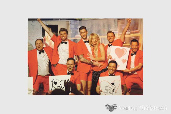 Die &bdquo;Horny Hornets&ldquo; vom TJV Biebelnheim wurden angesichts der Gustavsburger N&auml;rrinnen im Saal ganz &bdquo;Crazy in Love&ldquo;.&nbsp;
(Fotos: G&ouml;ssl)