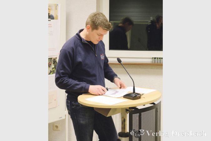 Wehrf&uuml;hrer Florian Kunzmann rekapitulierte die Eins&auml;tze und Ausbildungen des Vorjahres und lobte die Entwicklungen in der Nachwuchsarbeit.