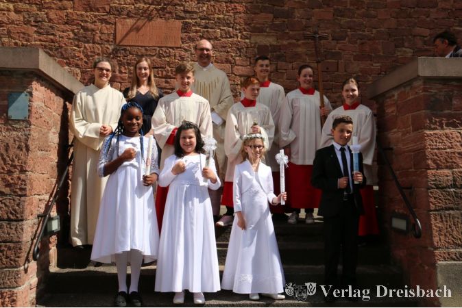 Vier Kinder empfingen in Eddersheim am letzten Sonntag ihre Erste Heilige Kommunion.