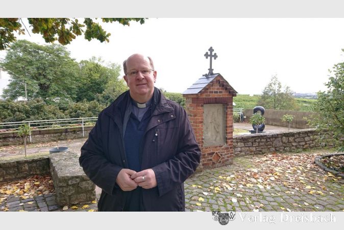 Pfarrer Friedhelm Meudt leitet zukünftig die beiden Pfarreien St. Gallus Flörsheim und St. Peter und Paul Hochheim: "Wir bringen uns so ein, wie wir sind, mit all unseren Schwächen und all unseren Fehlern".