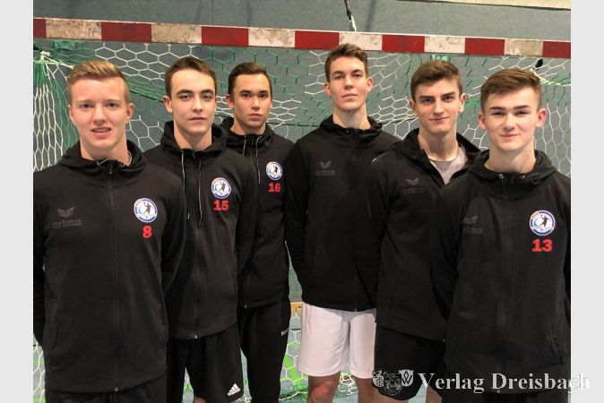 Tom Klein, Paul Ohl, Felix Fox, Lucas Cecco, Jakob Kiedrowicz und Jan Zeiträger fuhren zum Ländervergleichsturnier nach Berlin.