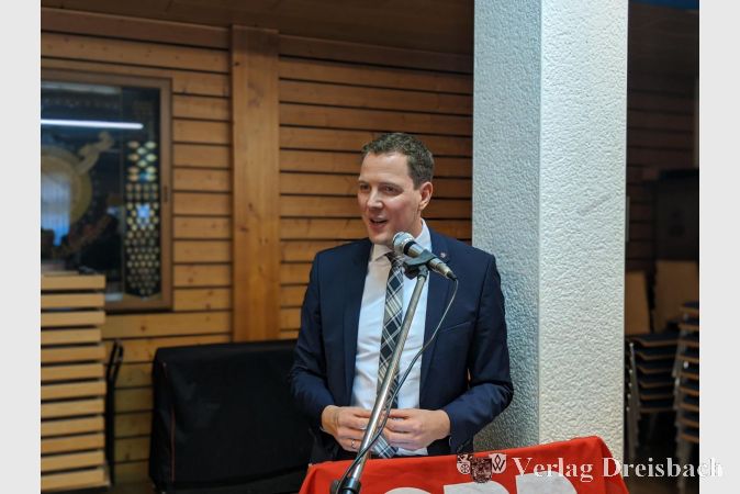 Christoph Degen, Generalsekretär der SPD Hessen, bei seiner Rede zum Neujahrsempfang im Begegnungshaus Eddersheim.