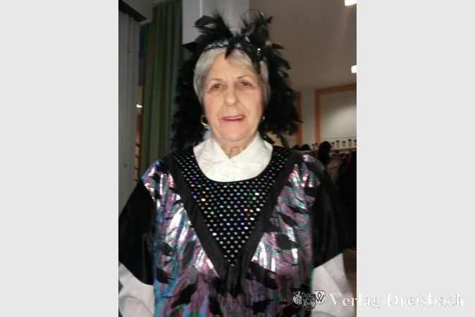 Renate Mitternacht, Helferin im Tanztee-Team, freute sich über den gelungenen karnevalistischen Nachmittag.