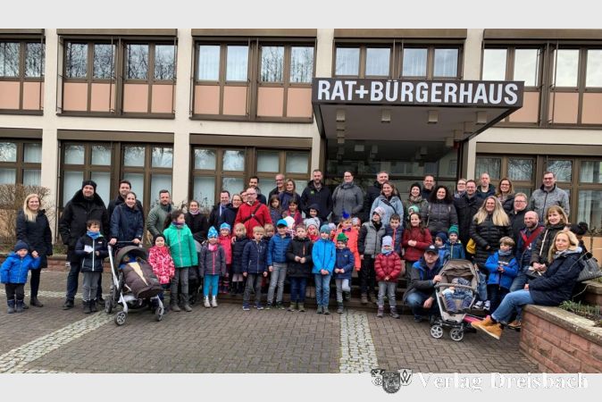 Knapp 60 Personen kamen, um Kriftel einmal ganz neu zu entdecken.