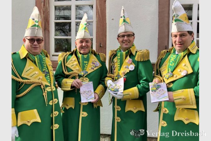 Der Vorstand des Flörsheimer Narren Clubs freut sich auf die bevorstehenden Tage: Der Zweite Vorsitzende Alexander Stirne, der Sprecher des Großen Rates Michael Kröhle, Schatzmeister Michael Bayer und der Erste Vorsitzende und Generalfeld- und Zugmarschall Heinz Schäfer (v.l.).