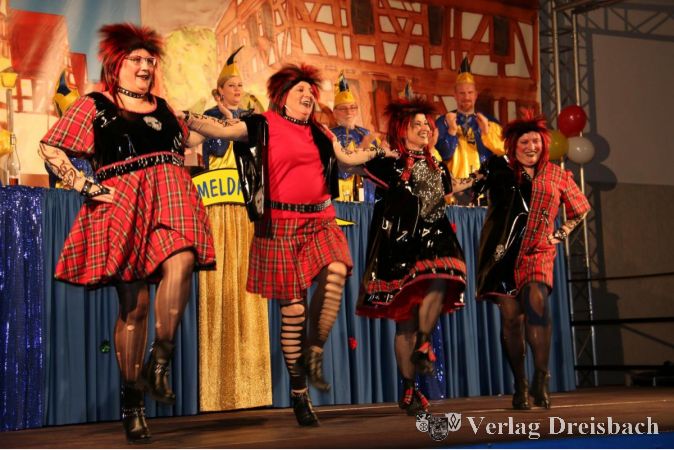 Die "Honey Ladies" im Punk- Modus begeisterten das Publikum bei der diesjährigen Kümmeldrescher-Sitzung.