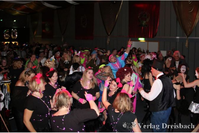 "Volle Hütte" hatte der CCM bei der Premiere von Fastnacht meets Rock" im Haus der Vereine.