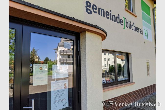 Insbesondere zum Schutz der Mitarbeiterinnen und Mitarbeiter bleibt die Gemeindebücherei weiterhin geschlossen.