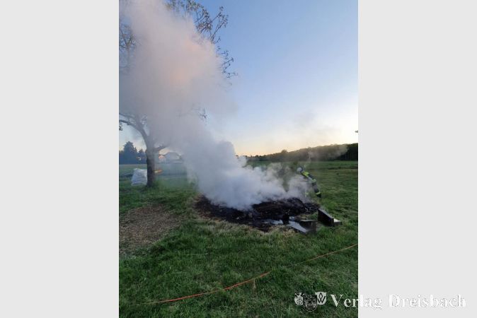 Der brennende Unrat wurde gelöscht.