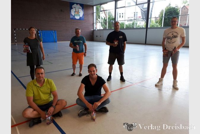 Die Jugendleitung ehrte jetzt mit etwas Abstand die Trainer der erfolgreichen Jugendteams.