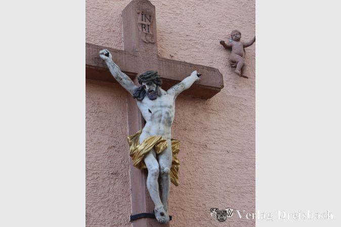 Erste Station Pestkreuz: Das wird auch in diesem Jahr so sein, der Prozession sollen die Gläubigen aber nicht in der Gruppe folgen, sondern am Wegesrand ein Spalier bilden.
