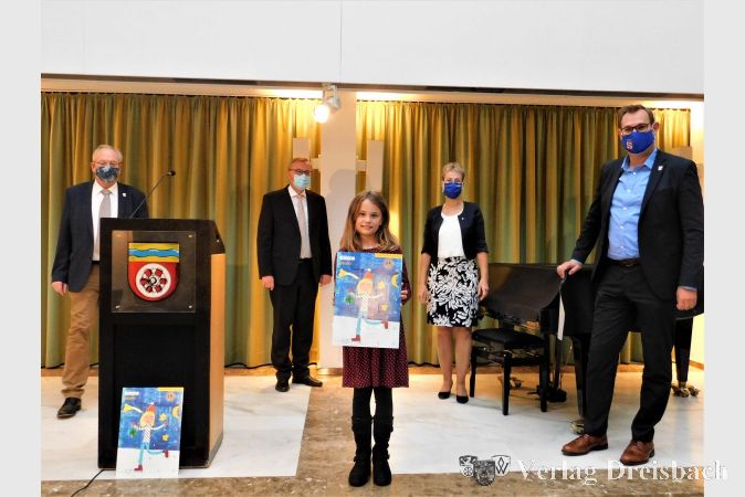 Hattersheims Erster Stadtrat Karl Heinz Spengler, Johannes Baron als Vertreter für Schirmherr Landrat Michael Cyriax, die Künstlerin Marie Menge, Präsidentin des Lions Clubs Marion Schulz-Cleve und Kriftels Bürgermeister Christian Seitz
(v.l.n.r.).