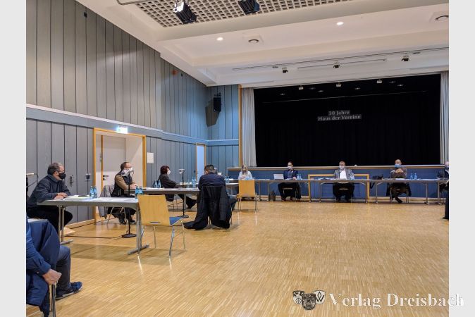 Weiter auf Abstand und mit Masken: Der Ausschuss UBV tagte am Montagabend im Haus der Vereine.