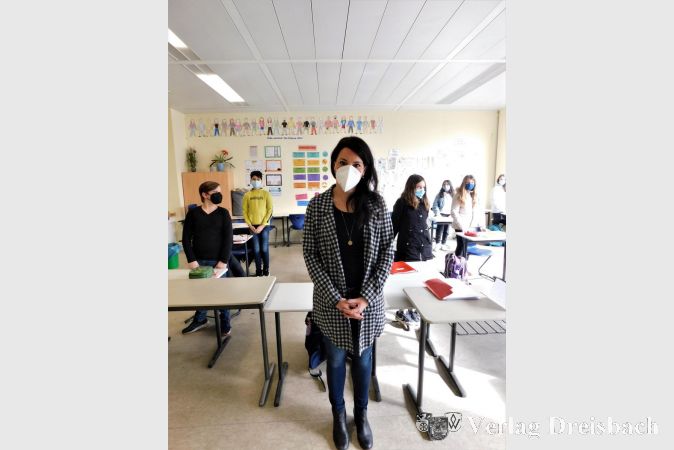 Deutschlehrerin Henrike Wolf in ihrer Klasse R5c.