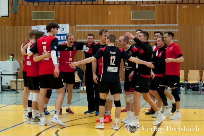 Kriftel feiert zweiten Derbysieg.