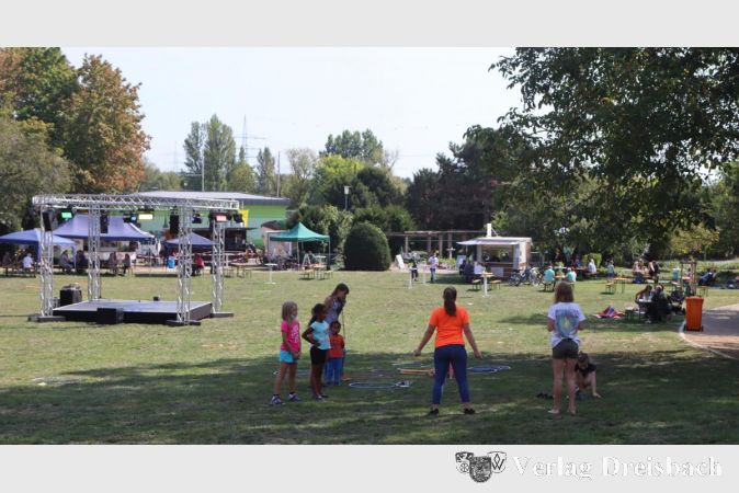 Im vergangenen Jahr wagte sich die Stadt auf dem umzäunten Stadtgartengelände an ein zweitägiges Picknick auf Abstand, in diesem Jahr soll es dabei wie beim Töpfermarkt wieder etwas enger zugehen dürfen.