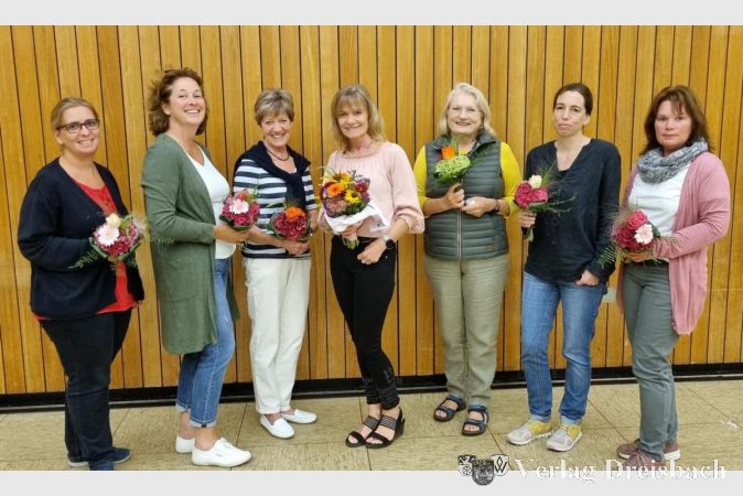 Der Vorstand der Breiten- und Fitnesssport Abteilung. Von links nach rechts: Nina Hönig, Antonia Schindling, Gisela Zörb, Anja Siebers, Angelika Peters, Michaela Sturm, Sabine Zimmermann. Nicht auf dem Bild Hans-Jürgen Albert, Sabine Brümmer.