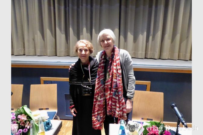 Hana Frejková (links) und Prof. Dr. Eva-Maria Ulmer-Otto.