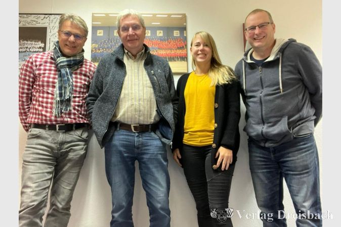 Der Vorstand mit Uwe Seeharsch, Kristin Nietzig und Frank Weiner verabschiedete Werner Wittke (2. v. l.).