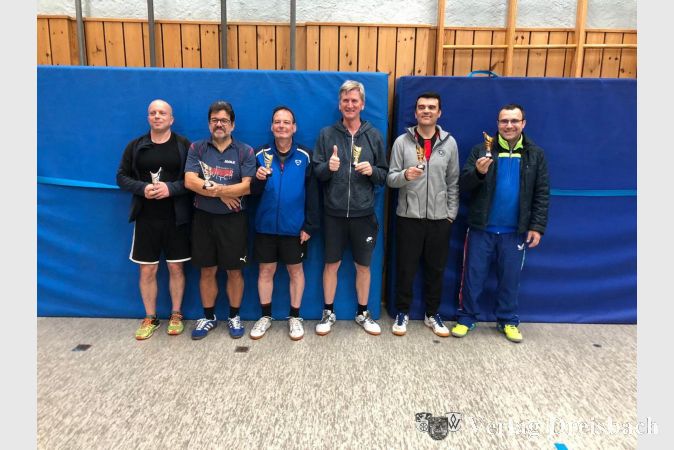 Die drei erfolgreichsten Doppel-Paare. V.l.n.r.: Karl Majer, Uwe Gerlach, Roland Dressler, Jochen Schnick, Mario Lad-Remmert, Edward Novac.