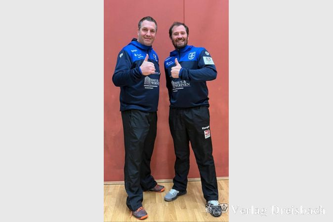 Zwei Trainer, ein Team. Tobias Fischer und Andreas Pohle gehen in ihre sechste gemeinsame Saison bei den Drittliga-Damen der TSG Eddersheim.