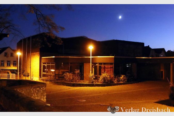 St. Teresa am Main oder St. Edith Stein am Main - zwischen diesen beiden Vorschlägen für den Namen der neuen, gemeinsamen Gemeinde dürfen die Pfarreimitglieder in Flörsheim und Hochheim ab Samstag abstimmen.