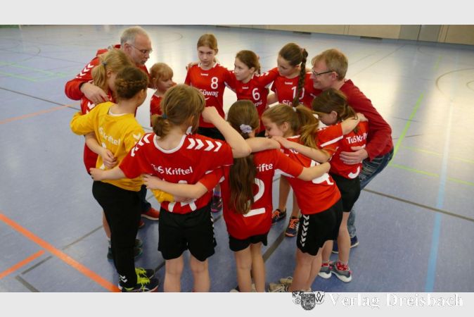 Mit Teamgeist zum Erfolg - die weibliche E-Jugend ist Vizemeister.