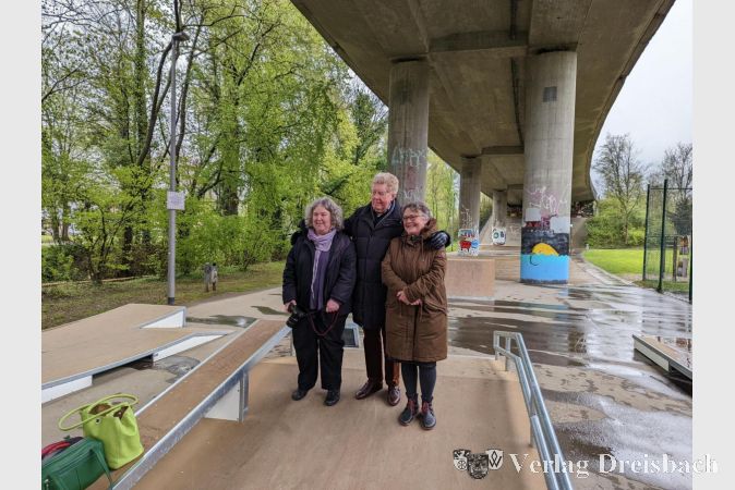 Auch der Stadtverordnetenvorsteher Günter Tannenberger brachte den Macherinnen der Ausstellung gegenüber seinen Dank und seine Anerkennung zum Ausdruck.