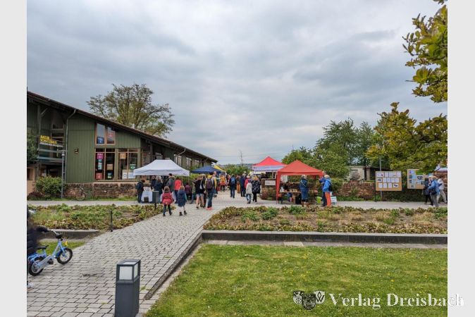 Insgesamt 32 Aussteller präsentierten sich dem stattlichen Besucherstrom.