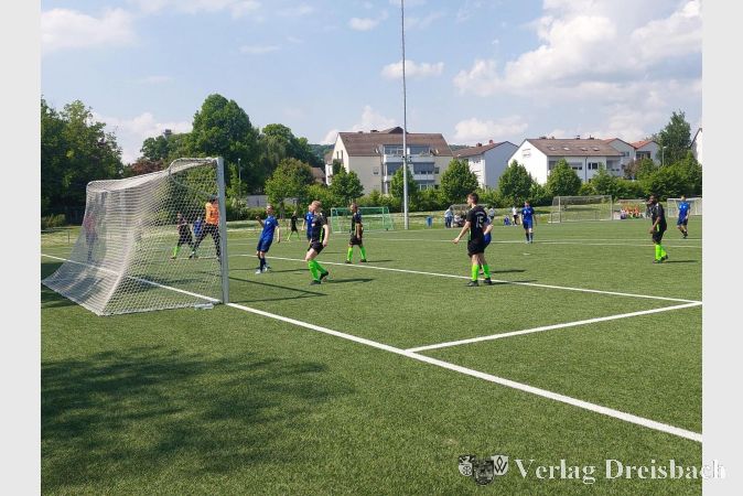 Die 2. Mannschaft des SV07 bei ihrem überragenden Sieg gegen den FC Schloßborn.