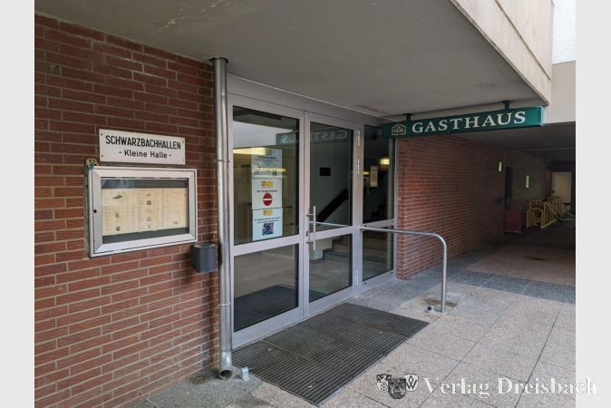 Die im ersten Obergeschoss der Schwarzbachhallen liegende Gaststätte ist in vielerlei Hinsicht nicht mehr auf einem zeitgemäßen Stand. Das soll sich nun ändern.