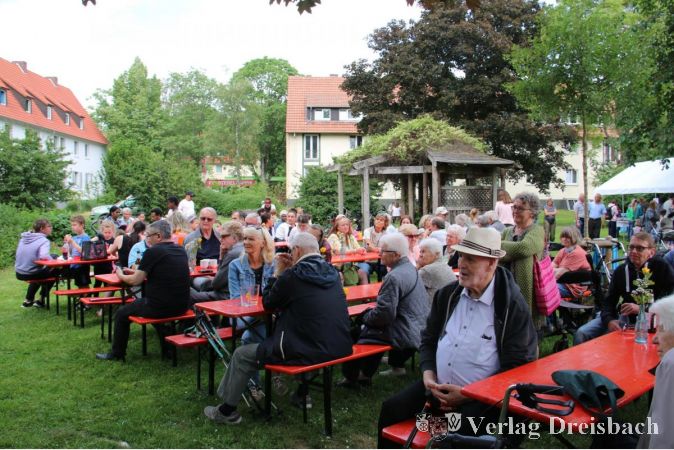 Sehr gut besucht war das Frühlingsfest in der Hattersheimer Siedlung am letzten Samstag.