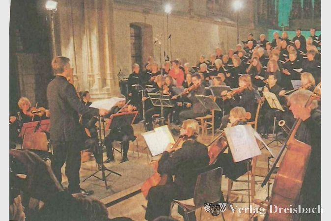 Das Orchester des Caecilienvereins 2014 beim Europäischen Friedenskonzert in Airaines.
